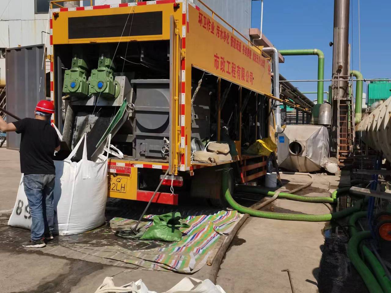 宁武淤泥压干处理